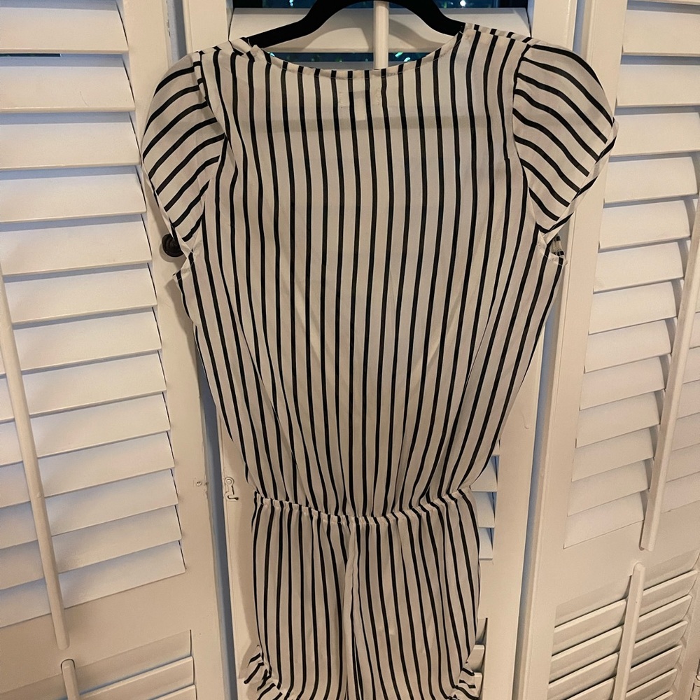 Striped romper - Picture 2 of 2